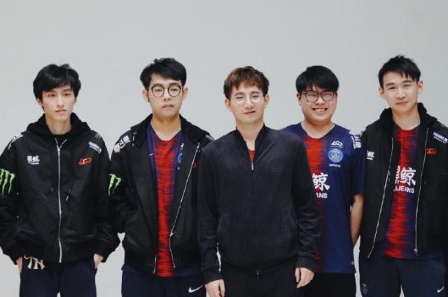 刻打破了场 刻打破了场